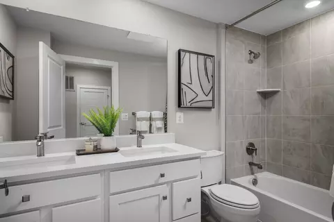 Bath - 43791 Metro Ter, Ashburn, VA 20147 photo 2 of 3