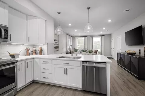 Kitchen - 43791 Metro Ter, Ashburn, VA 20147 photo 2 of 4