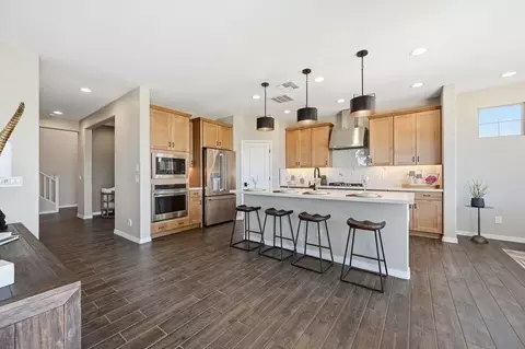 Kitchen - 10851 E Tahoe Ave, Mesa, AZ 85212 photo 12 of 15