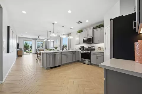 Entry Way - 10851 E Tahoe Ave, Mesa, AZ 85212 photo 5 of 12