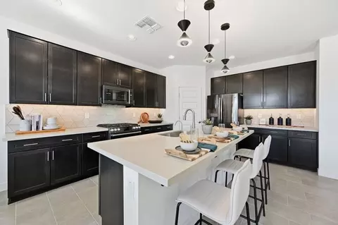 Kitchen - 10851 E Tahoe Ave, Mesa, AZ 85212 photo 3 of 15