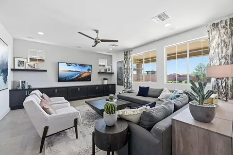 Living - 10851 E Tahoe Ave, Mesa, AZ 85212 photo 2 of 10