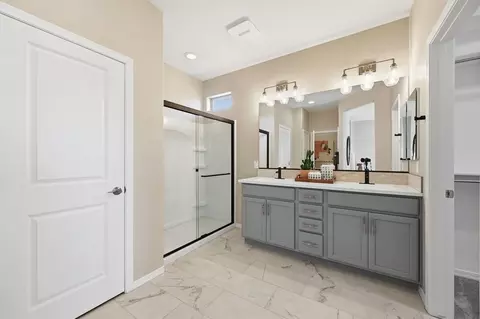 Bath - 10851 E Tahoe Ave, Mesa, AZ 85212 photo 4 of 13