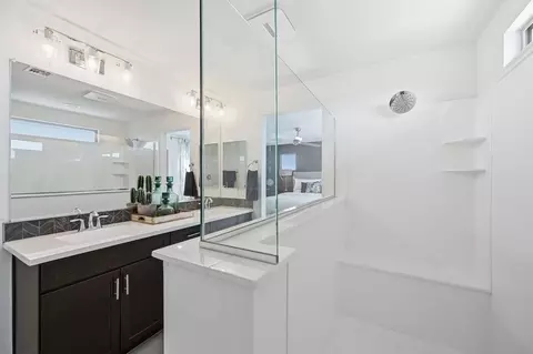 Bath - 10851 E Tahoe Ave, Mesa, AZ 85212 photo 1 of 13