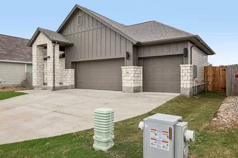 Exterior - 168 Rieber Rd, Kyle, TX 78640 photo 4 of 13