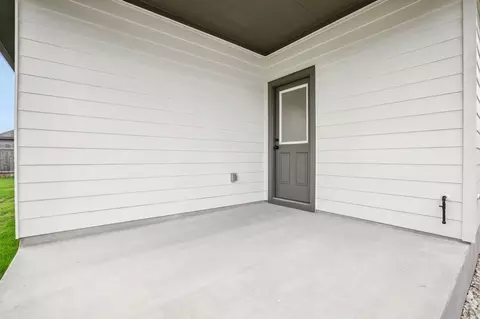 Exterior - 168 Rieber Rd, Kyle, TX 78640 photo 6 of 13