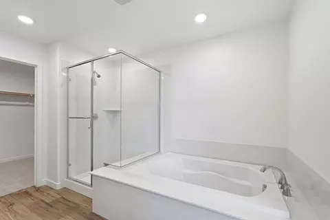 Bath - 1256 Leonhardt Loop, Lincoln, CA 95648 photo 2 of 3