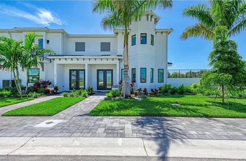 6009 White Mangrove Ln, Bradenton, FL 34210