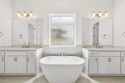Bath - 4909 Olimpico Way, Leander, TX 78641 photo 1 of 1