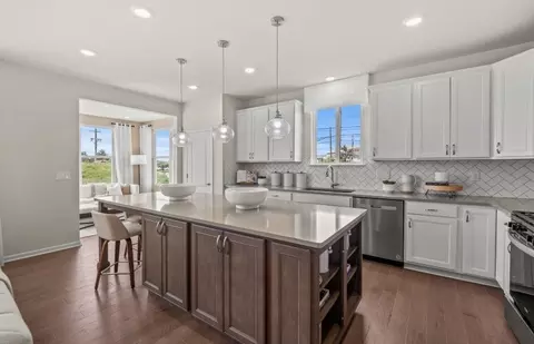 Kitchen - 49420 Mapleton, Canton, MI 48188 photo 4 of 5