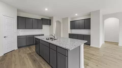 Kitchen - 408 Epiphany Ln, Lavon, TX 75166 photo 6 of 11