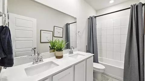 Bath - 408 Epiphany Ln, Lavon, TX 75166 photo 4 of 6