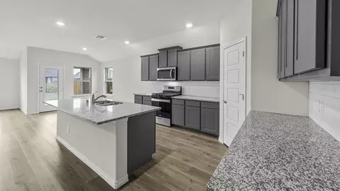 Kitchen - 408 Epiphany Ln, Lavon, TX 75166 photo 2 of 11
