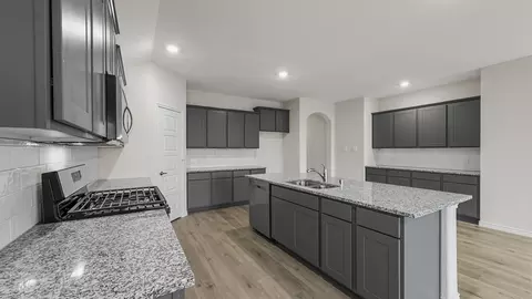 Kitchen - 408 Epiphany Ln, Lavon, TX 75166 photo 4 of 11