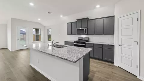 Kitchen - 408 Epiphany Ln, Lavon, TX 75166 photo 1 of 11