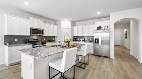 Kitchen - 408 Epiphany Ln, Lavon, TX 75166 photo 8 of 11