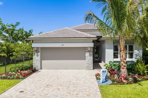 2688 Hyacinth Pl, Naples, FL 34112