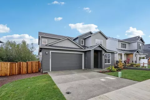2996 NW Salmonberry Rd, Estacada, OR 97023