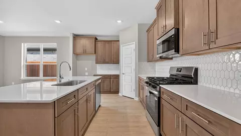 Kitchen - 15044 Elite Dr, Aledo, TX 76008 photo 3 of 10