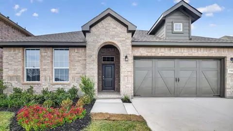 Exterior - 15044 Elite Dr, Aledo, TX 76008 photo 4 of 11