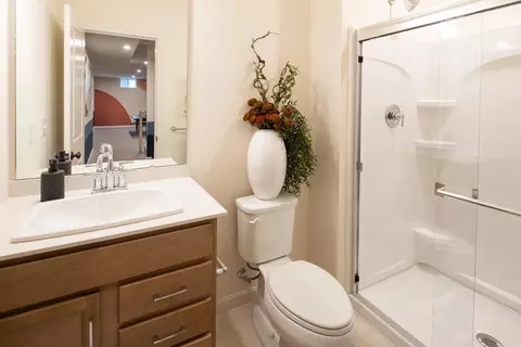 Bath - 5175 Brookfield Ln, Monroe, OH 45044 photo 3 of 4