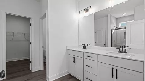 Bath - 4420 Bragg Rd, Durham, NC 27704 photo 2 of 3