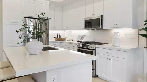 Kitchen - 1088 Hummingbird Pl, Montebello, CA 90640 photo 4 of 4