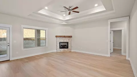 Living - 330 Cornerstone Xing, Brandon, MS 39042 photo 1 of 6