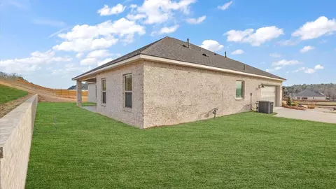 Exterior - 330 Cornerstone Xing, Brandon, MS 39042 photo 7 of 11