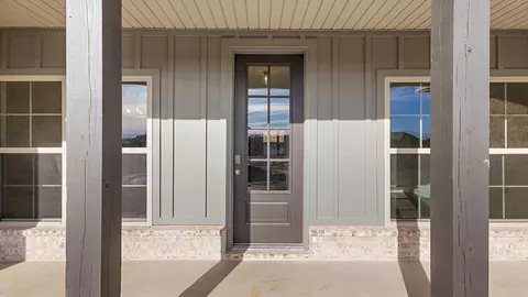 Exterior - 330 Cornerstone Xing, Brandon, MS 39042 photo 4 of 11