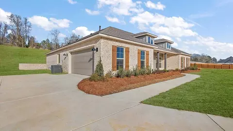 Exterior - 330 Cornerstone Xing, Brandon, MS 39042 photo 3 of 11