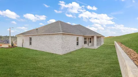 Exterior - 330 Cornerstone Xing, Brandon, MS 39042 photo 6 of 11
