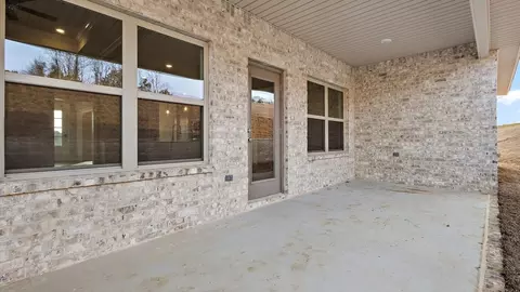 Exterior - 330 Cornerstone Xing, Brandon, MS 39042 photo 5 of 11