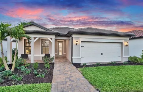 6918 Honeybell Dr, Nokomis, FL 34275