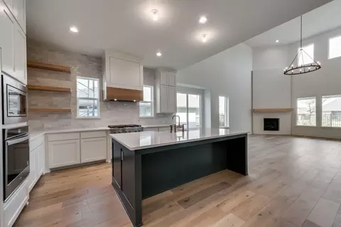 Kitchen - 1812 Casting Rdg, Mesquite, TX 75181 photo 2 of 6
