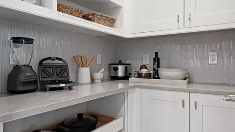 Kitchen - 5035 Shade Forest Dr, Parrish, FL 34219 photo 5 of 9