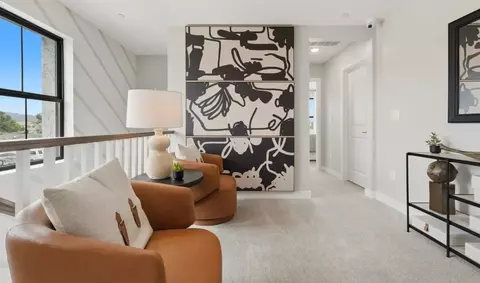 Entry Way - 5611 S 35th Way, Phoenix, AZ 85040 photo 3 of 4
