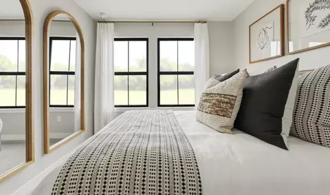 Bedroom - 5611 S 35th Way, Phoenix, AZ 85040 photo 5 of 5