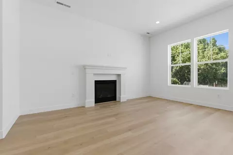 Living - 567 C N Legend Way, Mapleton, UT 84664 photo 1 of 6