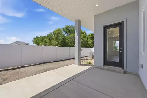 Exterior - 567 C N Legend Way, Mapleton, UT 84664 photo 5 of 10