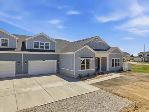 Exterior - 567 C N Legend Way, Mapleton, UT 84664 photo 2 of 10