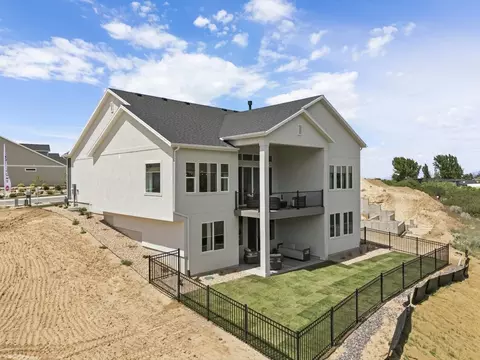Exterior - 567 C N Legend Way, Mapleton, UT 84664 photo 8 of 10