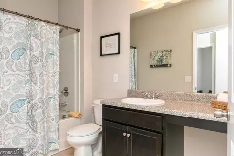 Entry Way - 506 Lamplight Dr, Byron, GA 31008 photo 3 of 5