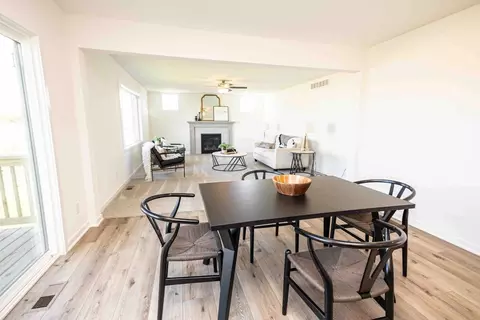 Dining - White Oak Ln, Granger, IA 50109 photo 1 of 2