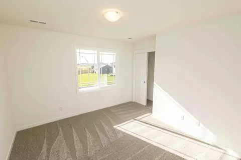 Bedroom - White Oak Ln, Granger, IA 50109 photo 3 of 5