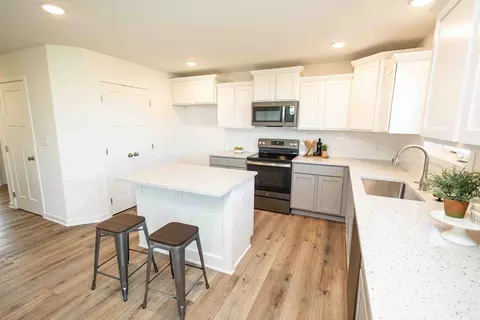 Kitchen - White Oak Ln, Granger, IA 50109 photo 6 of 6
