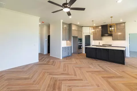Living - 2920 E Northampton St, Broken Arrow, OK 74014 photo 6 of 7