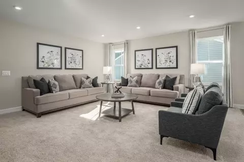 Living - 150 Stonecrest Trl, Elyria, OH 44035 photo 2 of 2