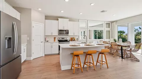 Kitchen - 5217 SW 40th Cir, Ocala, FL 34474 photo 6 of 7