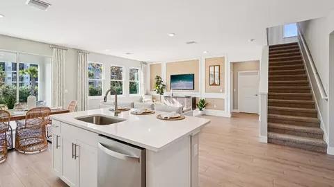 Kitchen - 5217 SW 40th Cir, Ocala, FL 34474 photo 5 of 7